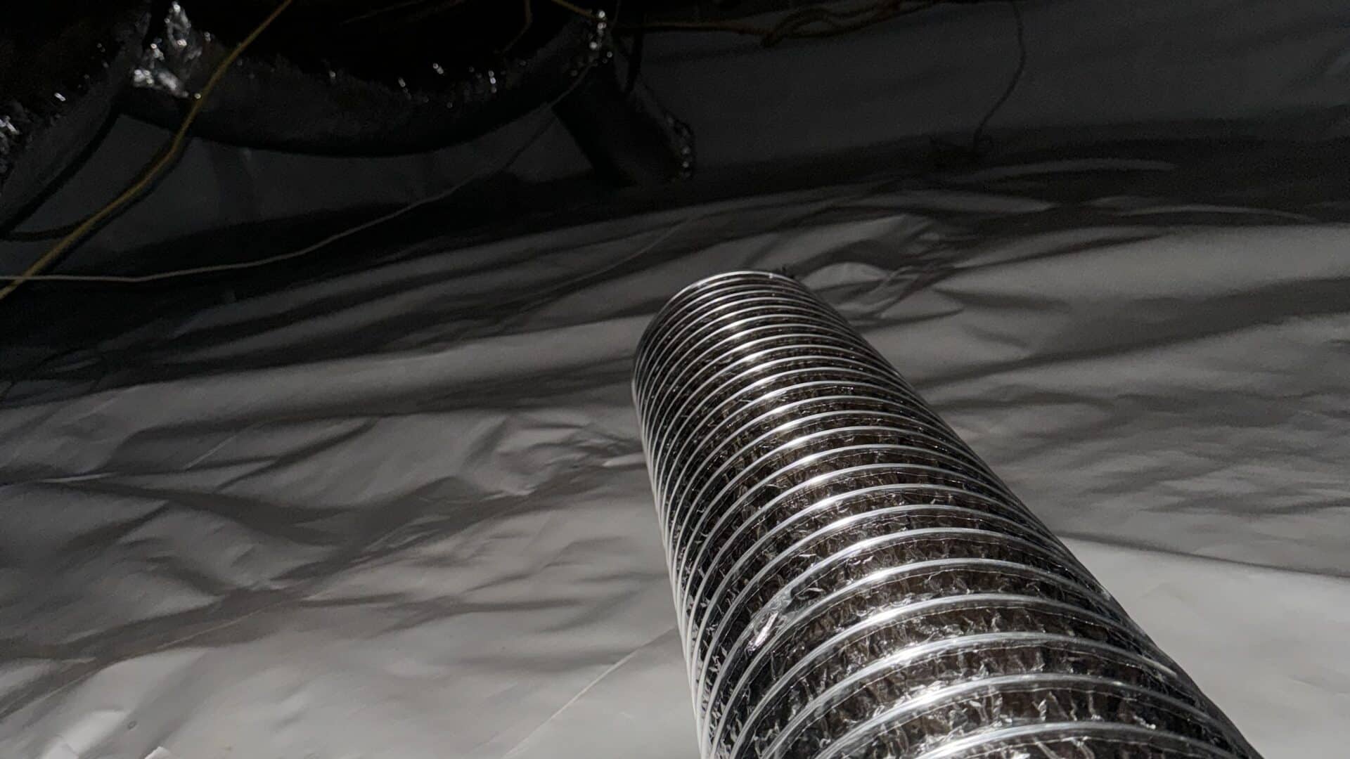 dehumidifier-pipes-02